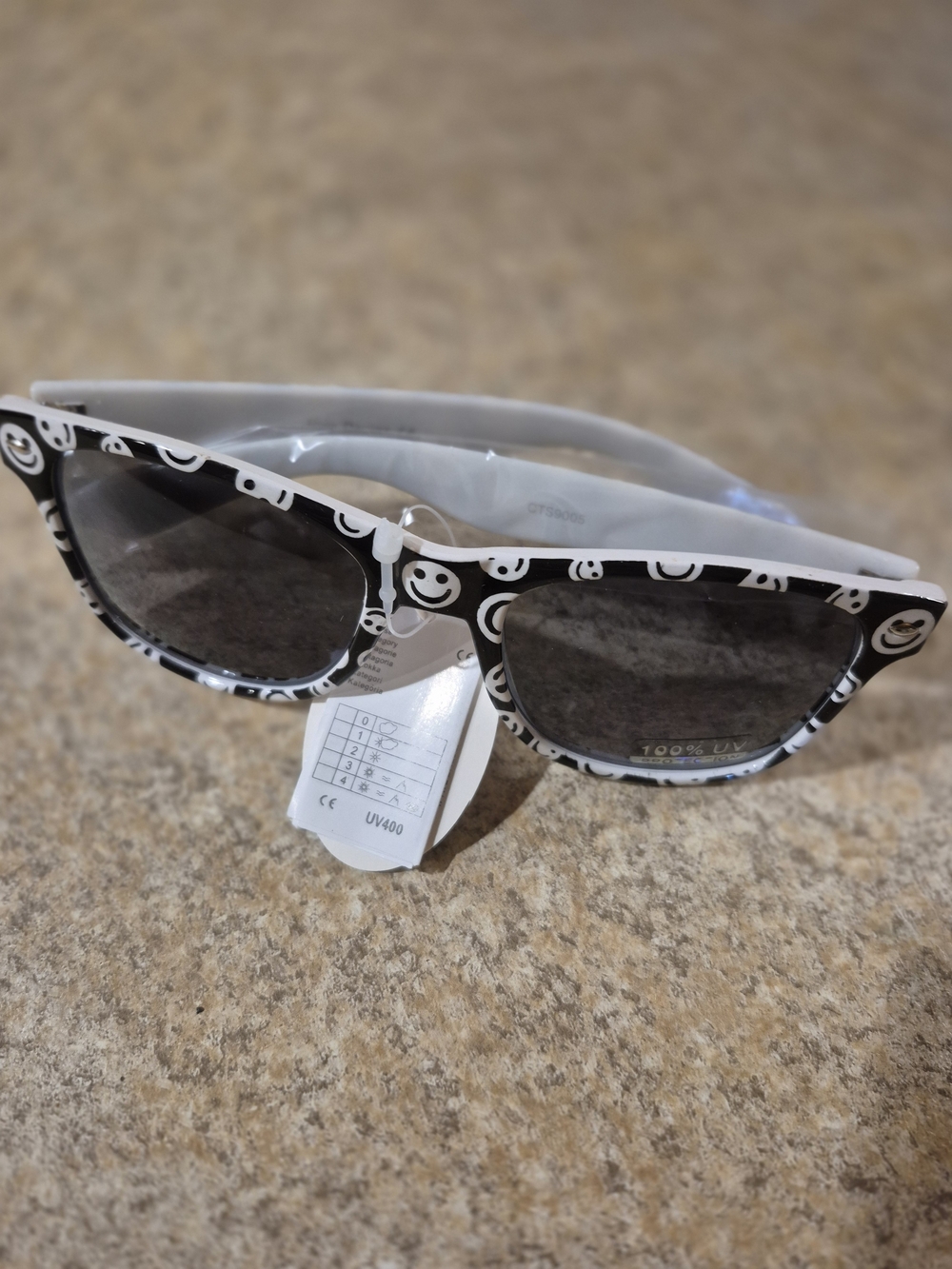 Black and White Smiley Face Sunglasses New With Tags. Kid Or Adult.